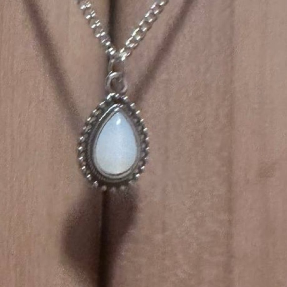 Silver necklace with moonstone double chain